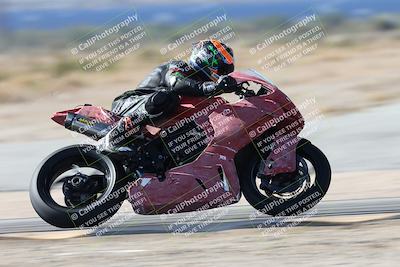 media/Nov-16-2025-Race Pace (Sun) [[8c5fa54630]]/Verified Riders/3-Turn 14 (1045am)/